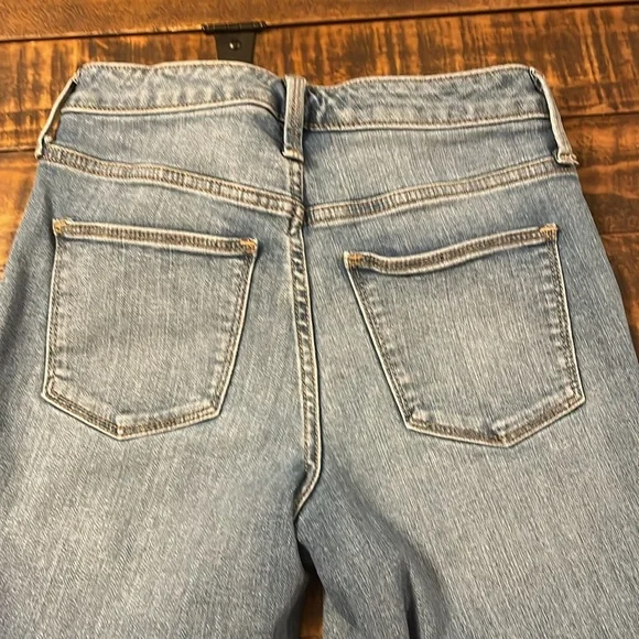 Universal Threads High Rise Skinny - Picture 4 of 6